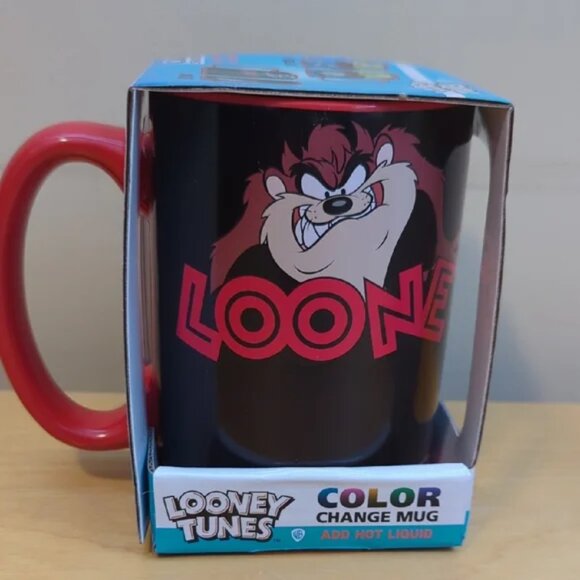 Warner Bros. Looney Tunes Color Change Mug - Red and Black - Picture 1 of 11